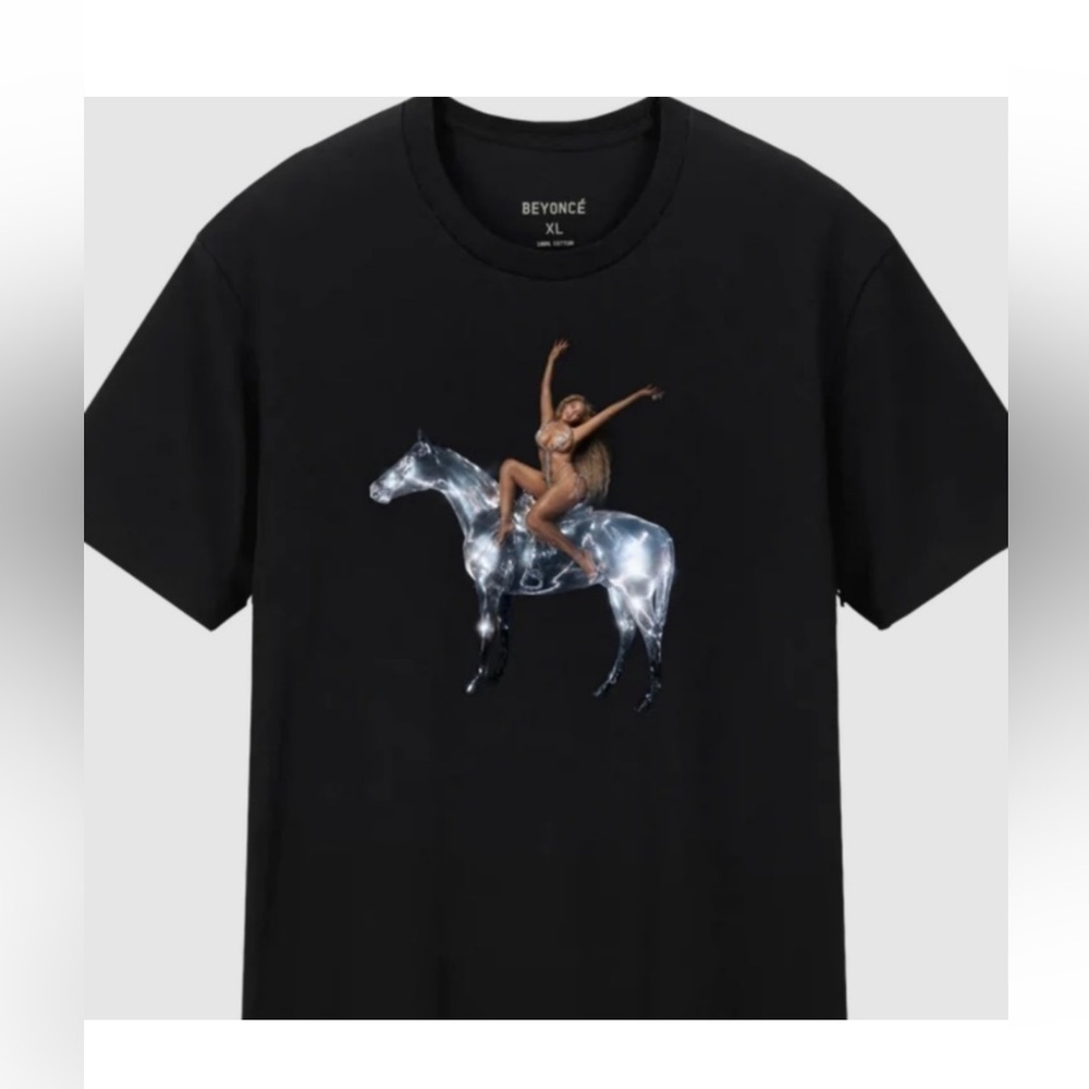 Beyoncé Renaissance Pose Shirt